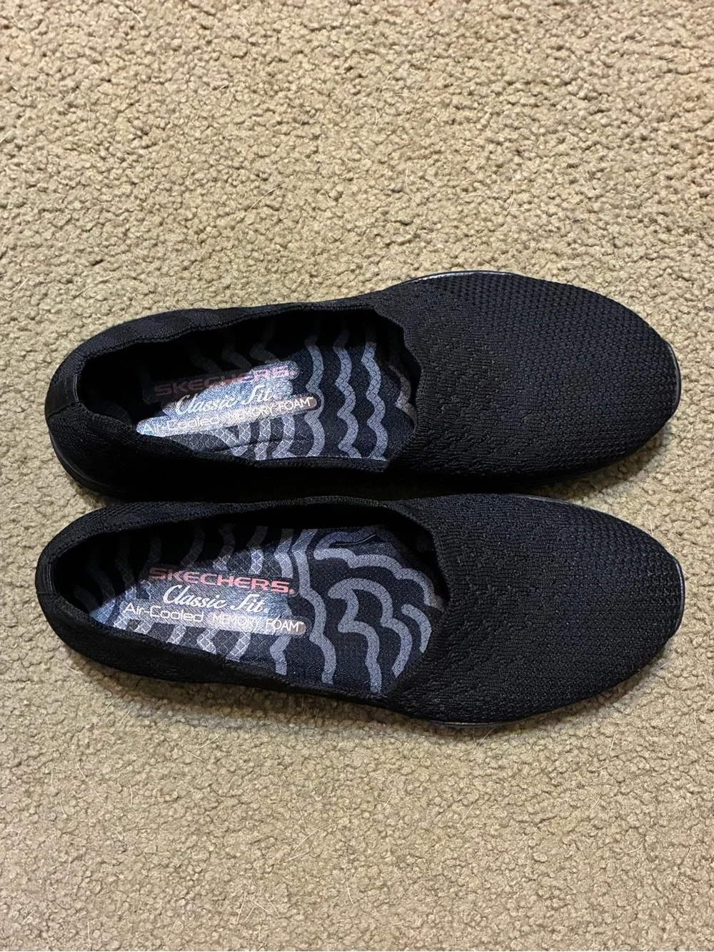Skechers breathable knit